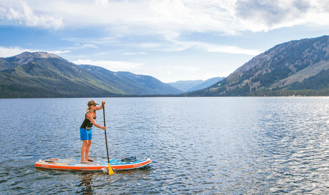 Skouras_Shannon_Paddleboarding_sunvalley4.png